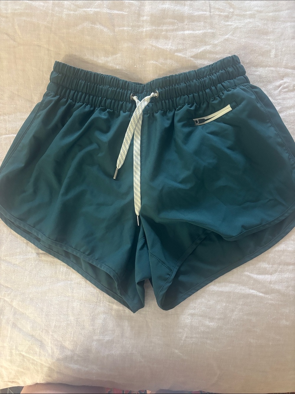 Vuori Teal Elastic-Waist Athletic Shorts with Zipper Pocket